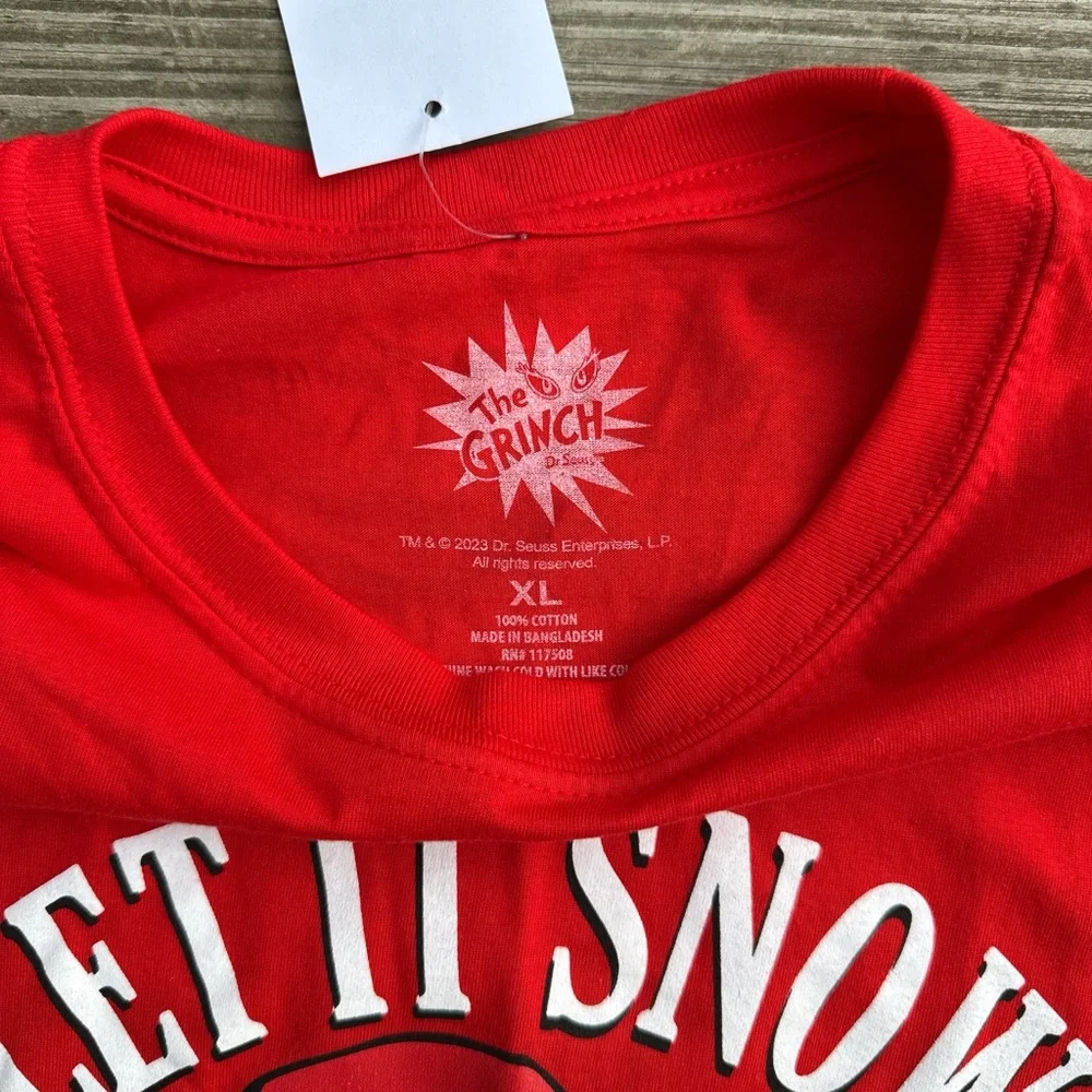 Dr. Seuss Red‎ Grinch Short Sleeve Tee - Picture 2 of 3